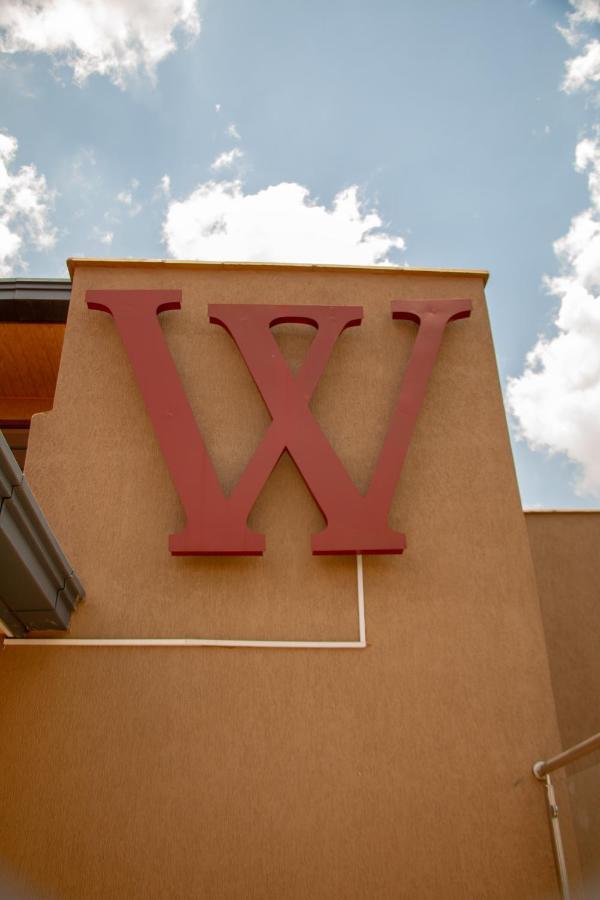 W Place - Model 1 Bedroom Nairobi Luaran gambar